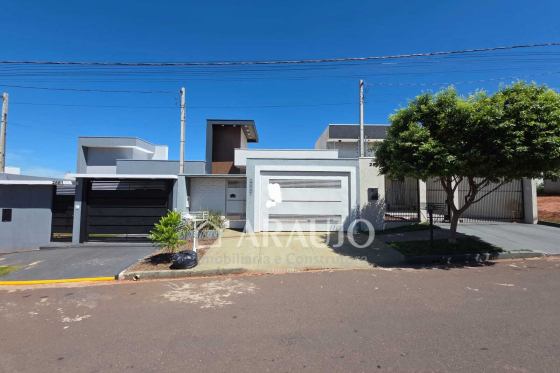 Casa 84m Umuarama-PR 834