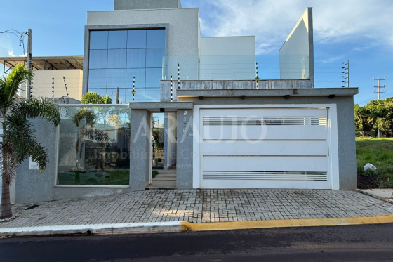 Sobrado 210m Umuarama-PR 854